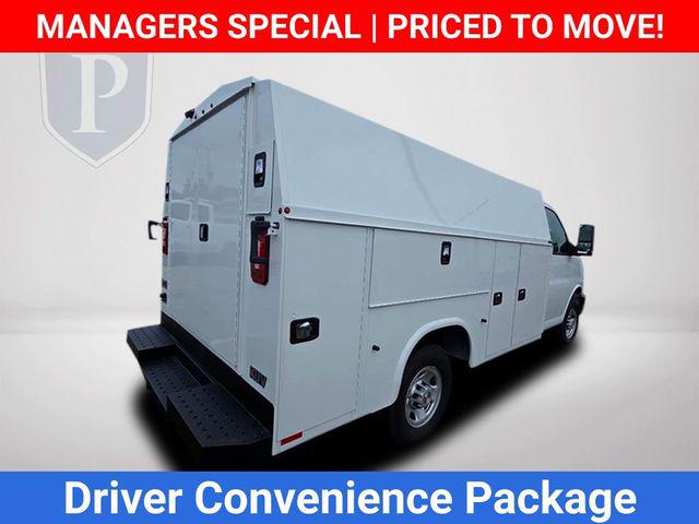 2025 Chevrolet Express Cutaway Work Van