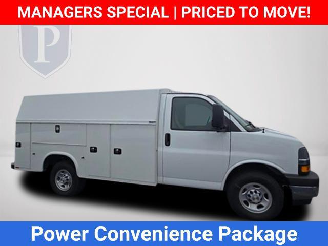 2025 Chevrolet Express Cutaway Work Van