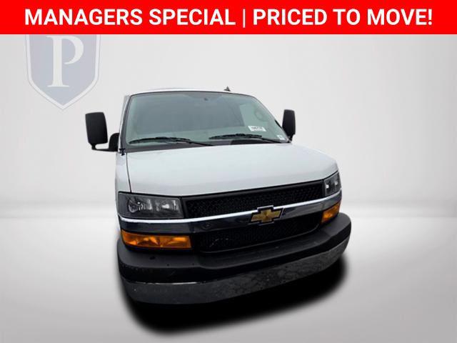 2025 Chevrolet Express Cutaway Work Van