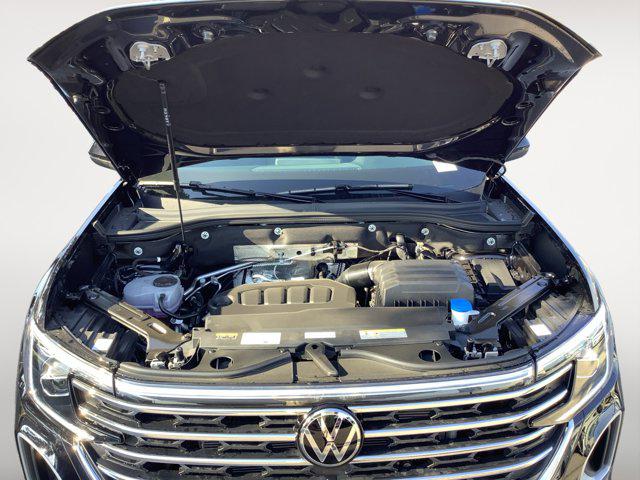 2026 Volkswagen Atlas SE with Technology