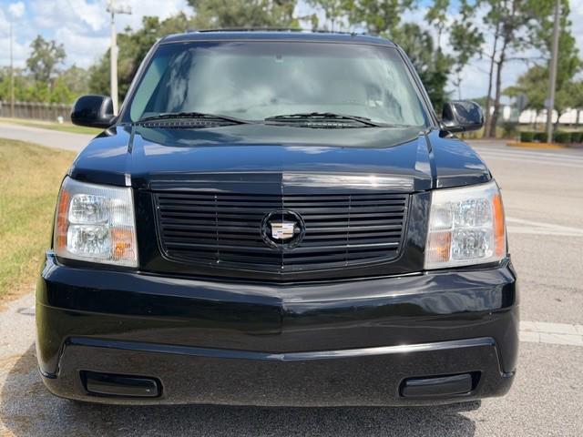 2002 Cadillac Escalade Standard
