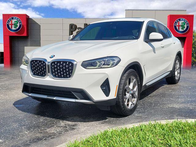 2022 BMW X4 xDrive30i