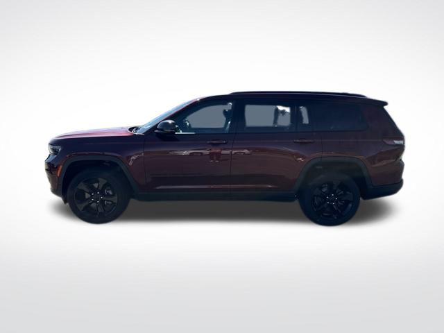 2022 Jeep Grand Cherokee L Altitude 4x4 2022 Jeep Grand Cherokee L Altitude 4x4