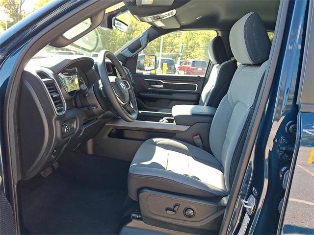 2023 RAM 1500 Big Horn Crew Cab 4x4 57 Box