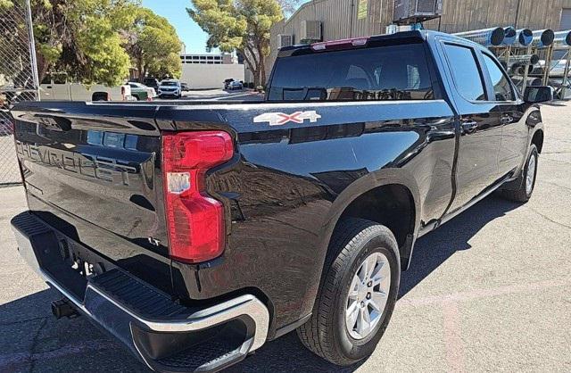 2023 Chevrolet Silverado 1500 4WD Crew Cab Standard Bed LT