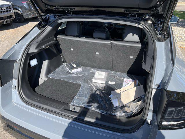 2026 Nissan LEAF PLATINUM+
