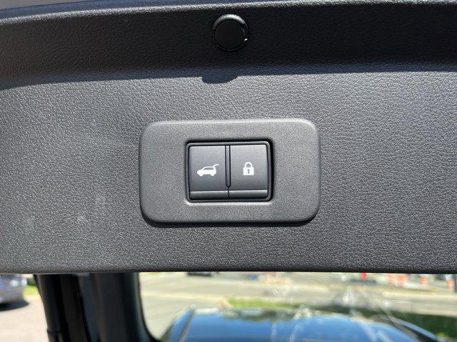 2026 Nissan LEAF PLATINUM+