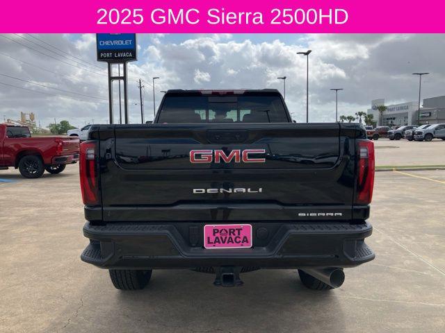 2025 GMC Sierra 2500HD 4WD Crew Cab Standard Bed Denali