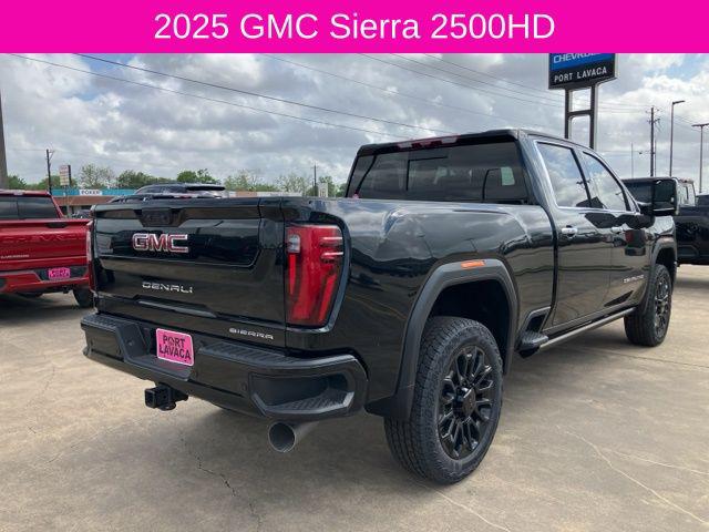 2025 GMC Sierra 2500HD 4WD Crew Cab Standard Bed Denali