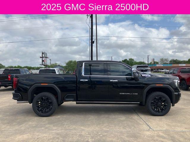 2025 GMC Sierra 2500HD 4WD Crew Cab Standard Bed Denali