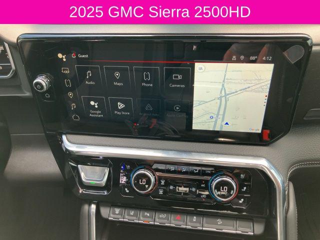 2025 GMC Sierra 2500HD 4WD Crew Cab Standard Bed Denali