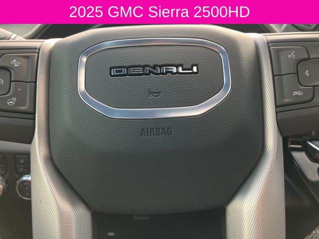 2025 GMC Sierra 2500HD 4WD Crew Cab Standard Bed Denali
