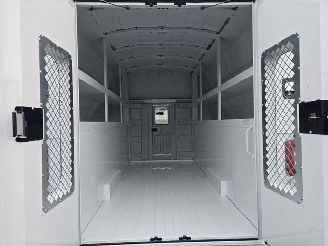 2025 Chevrolet Express Cutaway Work Van