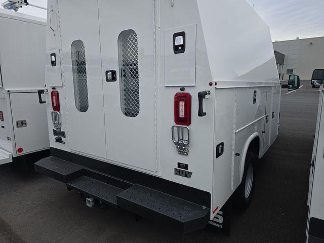2025 Chevrolet Express Cutaway Work Van