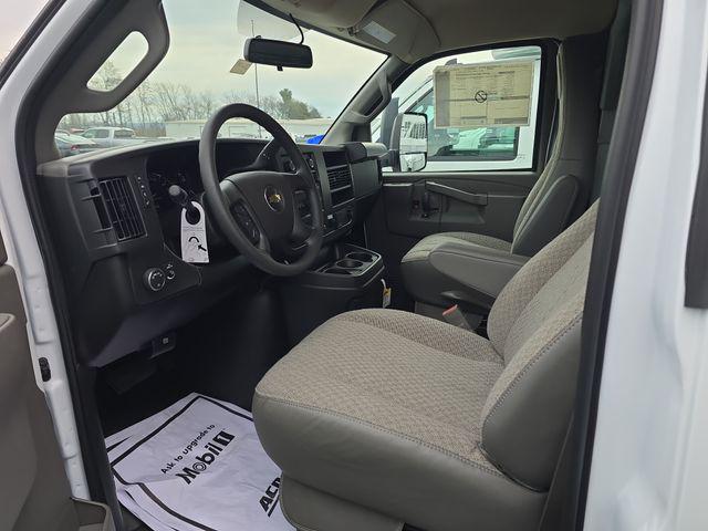 2025 Chevrolet Express Cutaway Work Van