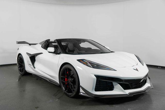 2025 Chevrolet Corvette Z06 RWD Convertible 2LZ for sale in Johnson Creek, WI