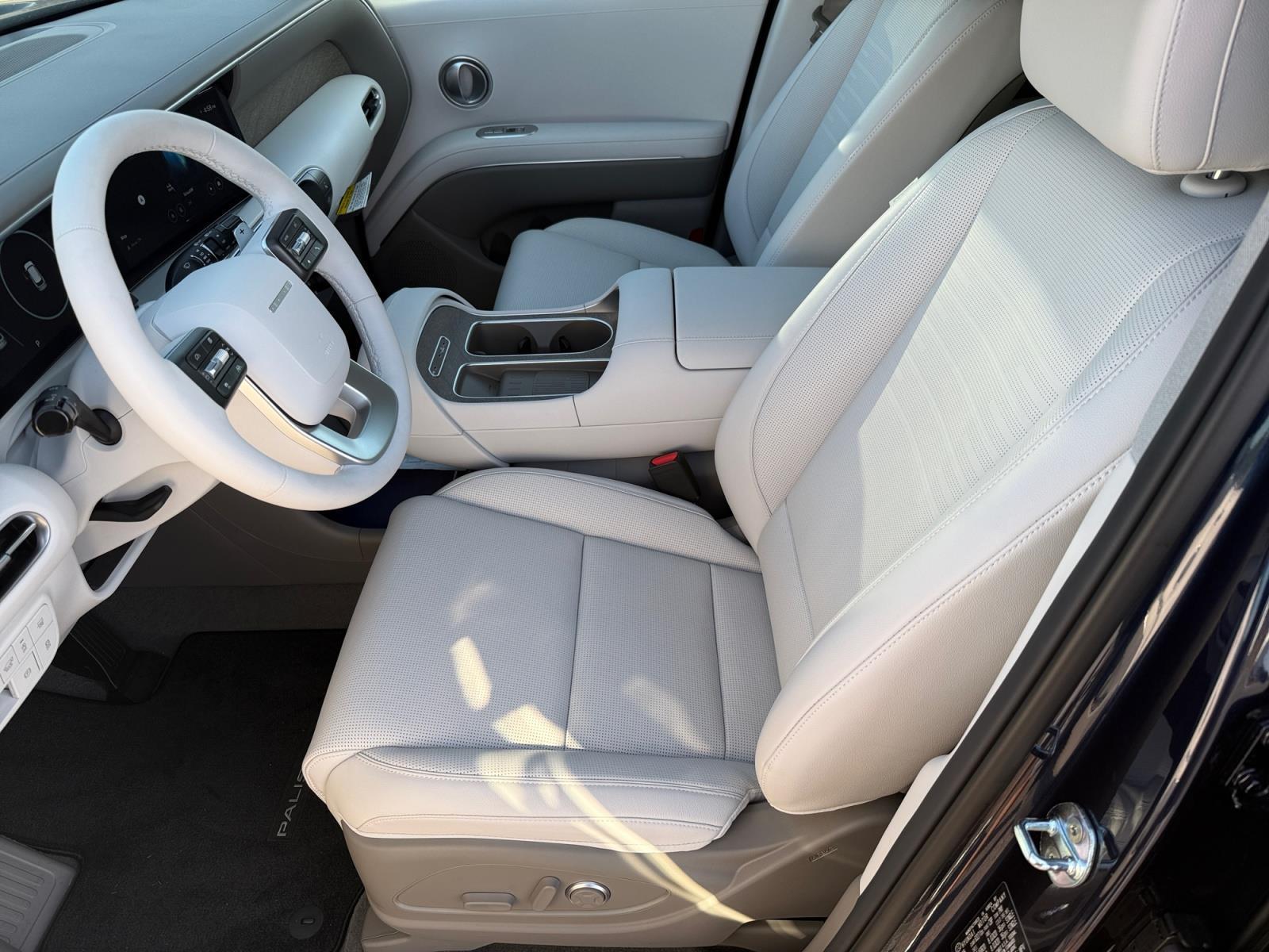 2026 Hyundai Palisade Limited - Photo 4