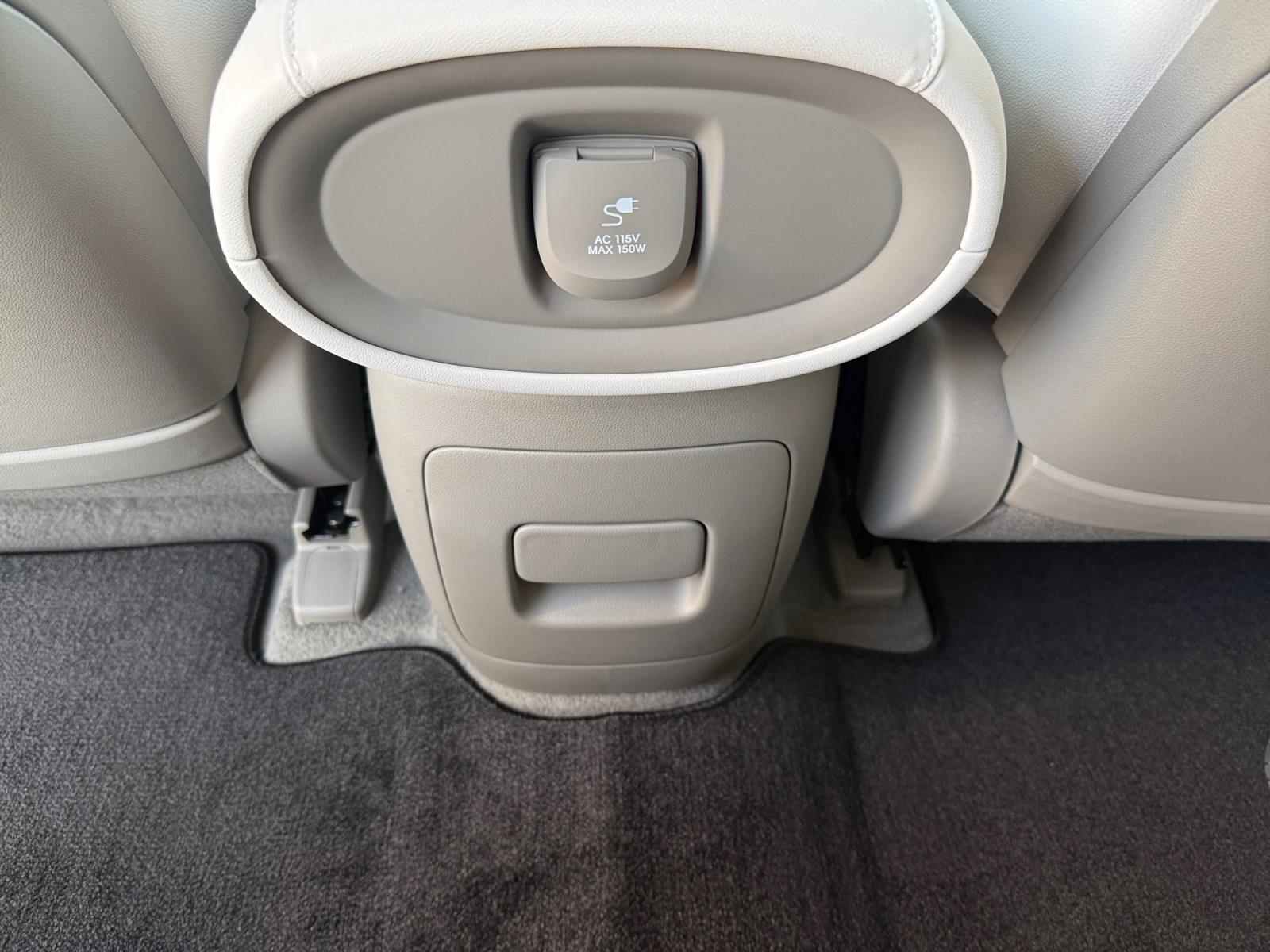 2026 Hyundai Palisade Limited - Photo 10