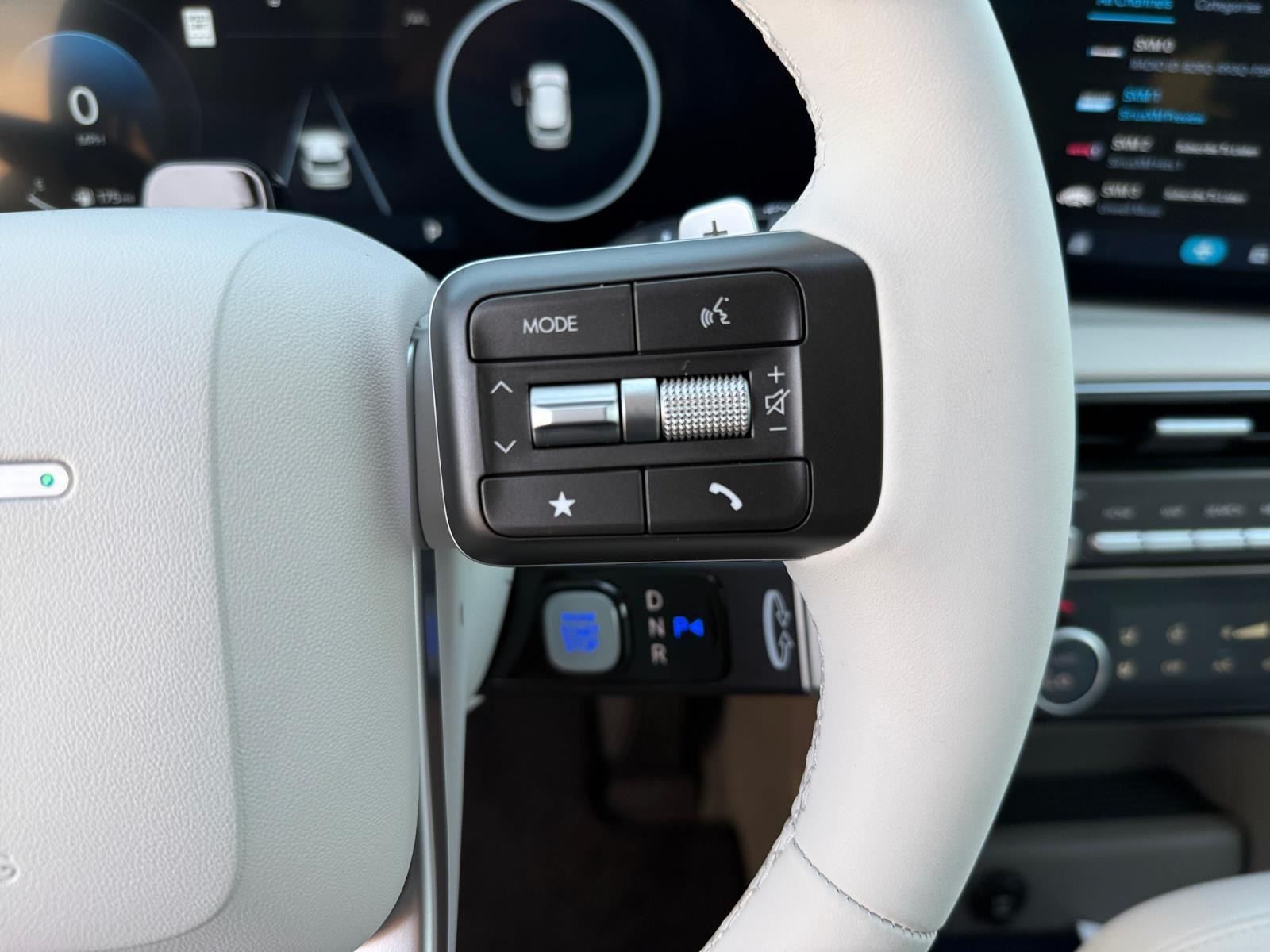 2026 Hyundai Palisade Limited - Photo 17