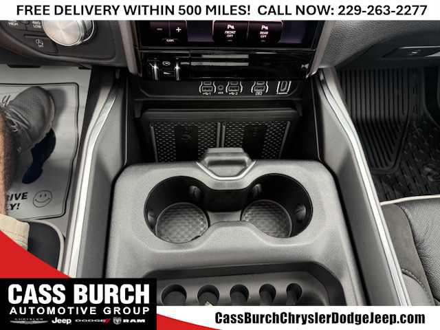 2026 Ram 1500 Laramie Crew Cab 4x4 5'7" Box