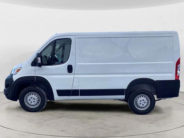 2026 Ram ProMaster Cargo Van Tradesman Low Roof 118" WB w/Pass Seat