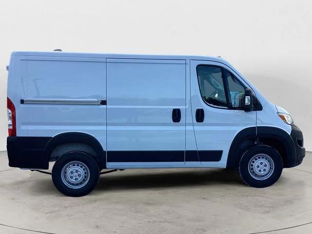 2026 Ram ProMaster Cargo Van Tradesman Low Roof 118" WB w/Pass Seat