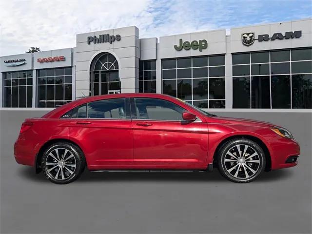2013 Chrysler 200 Limited