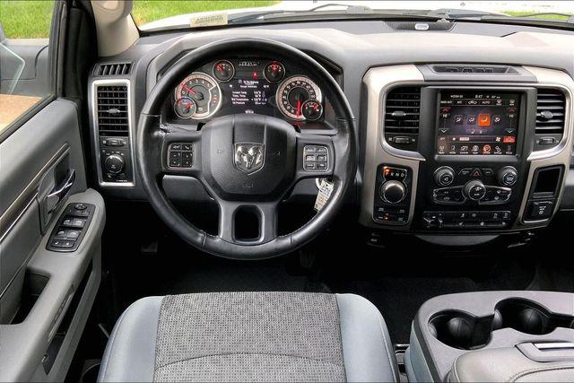 2017 Ram 1500 Big Horn Crew Cab 4x4 57 Box