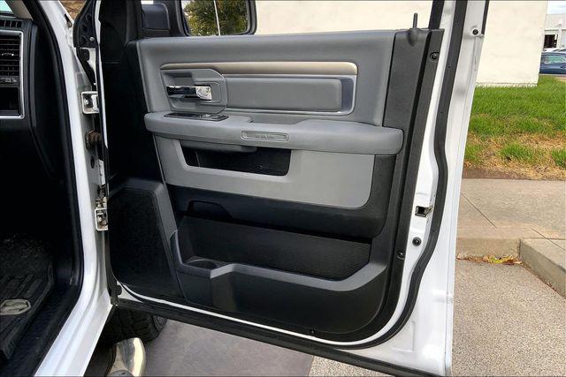 2017 Ram 1500 Big Horn Crew Cab 4x4 57 Box