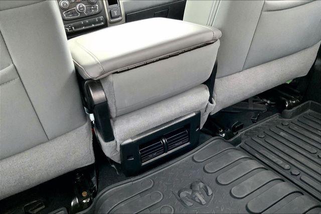 2017 Ram 1500 Big Horn Crew Cab 4x4 57 Box