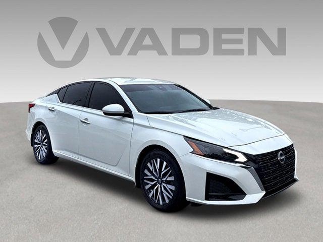 2023 Nissan Altima SV FWD