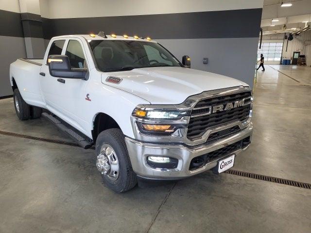 2026 RAM Ram 3500 RAM 3500 TRADESMAN CREW CAB 4X4 8 BOX 2026 RAM Ram 3500 RAM 3500 TRADESMAN CREW CAB 4X4 8 BOX