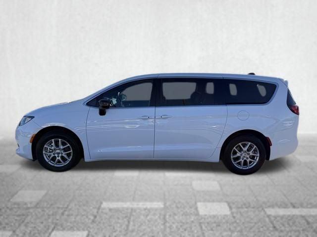 2025 Chrysler Voyager LX 2025 Chrysler Voyager LX