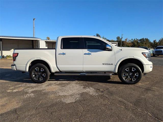2021 Nissan TITAN Crew Cab Platinum Reserve 4x4