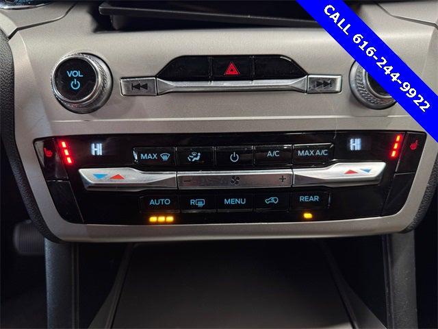 2021 Ford Explorer XLT 2021 Ford Explorer XLT