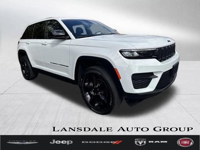 2023 Jeep Grand Cherokee Altitude 4x4 2023 Jeep Grand Cherokee Altitude 4x4