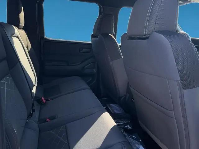 2026 Nissan Frontier Crew Cab SV 4x4