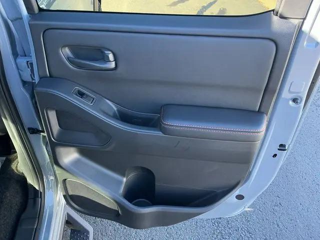 2026 Nissan Frontier Crew Cab PRO-4X 4x4
