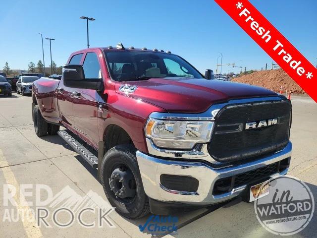 2024 RAM 3500 Tradesman Crew Cab 4x4 8 Box