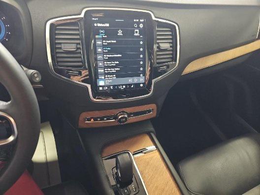2024 Volvo XC90 B6 Plus Bright Theme 7-Seater