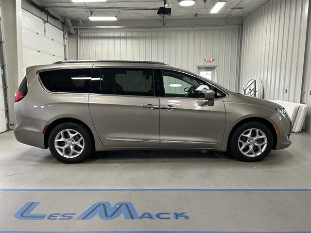 2018 Chrysler Pacifica Touring L Plus
