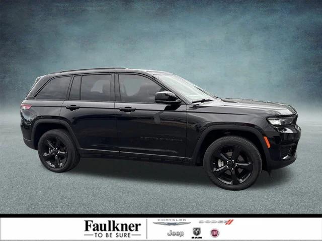 2023 Jeep Grand Cherokee Altitude 4x4 2023 Jeep Grand Cherokee Altitude 4x4