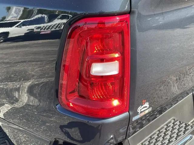 2026 Ram 1500 Tradesman Crew Cab 4x4 57 Box