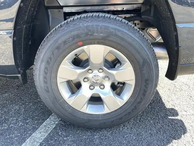 2026 Ram 1500 Tradesman Crew Cab 4x4 57 Box