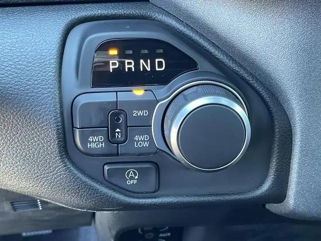 2026 Ram 1500 Tradesman Crew Cab 4x4 57 Box