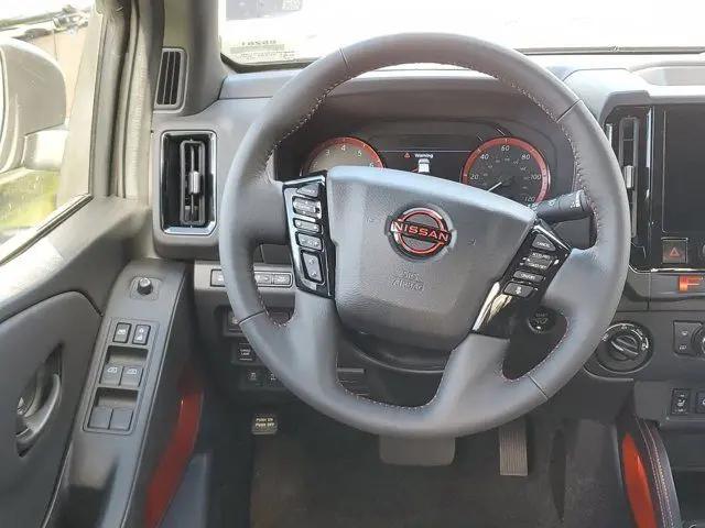 2026 Nissan Frontier Crew Cab PRO-4X 4x4