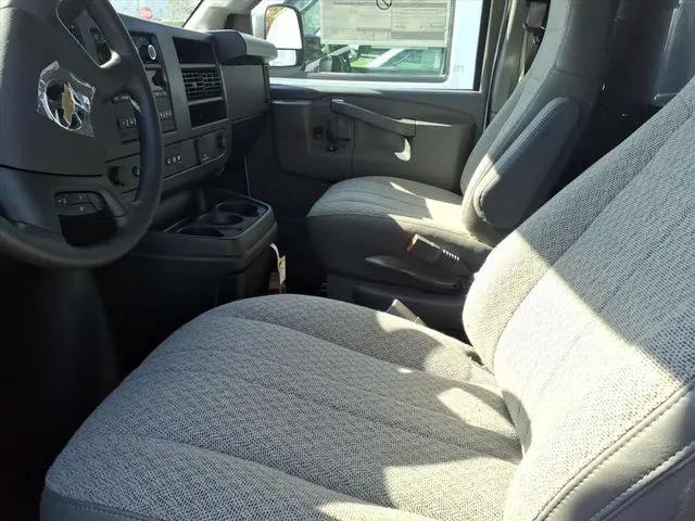 2025 Chevrolet Express Cargo Van RWD 2500 Regular Wheelbase WT