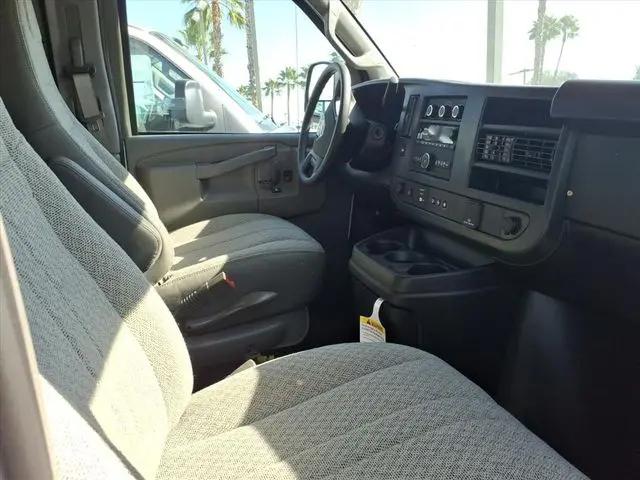 2025 Chevrolet Express Cargo Van RWD 2500 Regular Wheelbase WT
