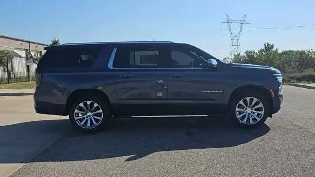 2026 Chevrolet Suburban Premier, 4WD