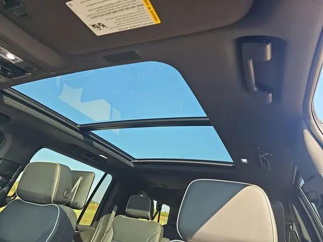 2026 Chevrolet Suburban Premier, 4WD